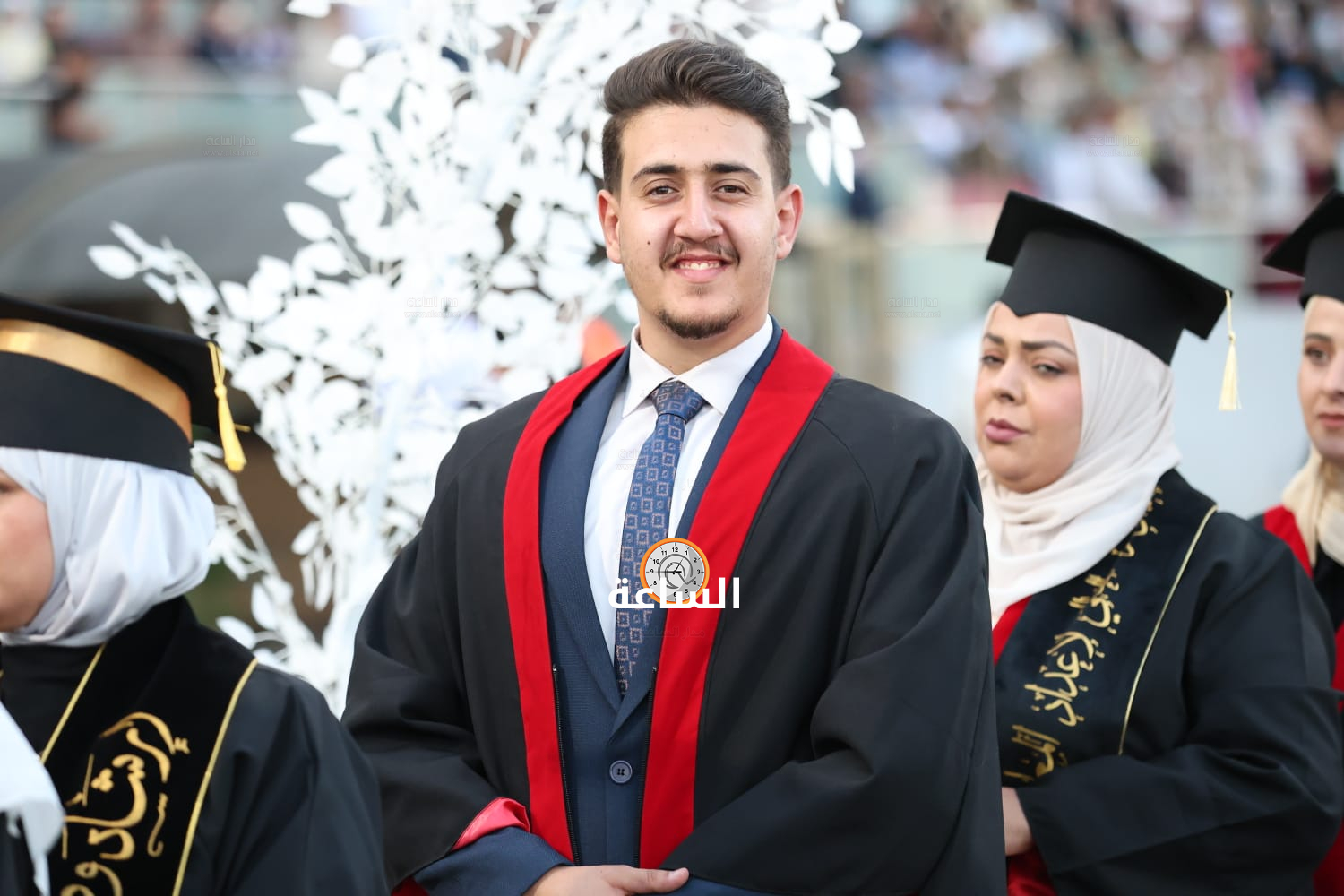 Madar Al-Saa Images 0.48868846053473214
