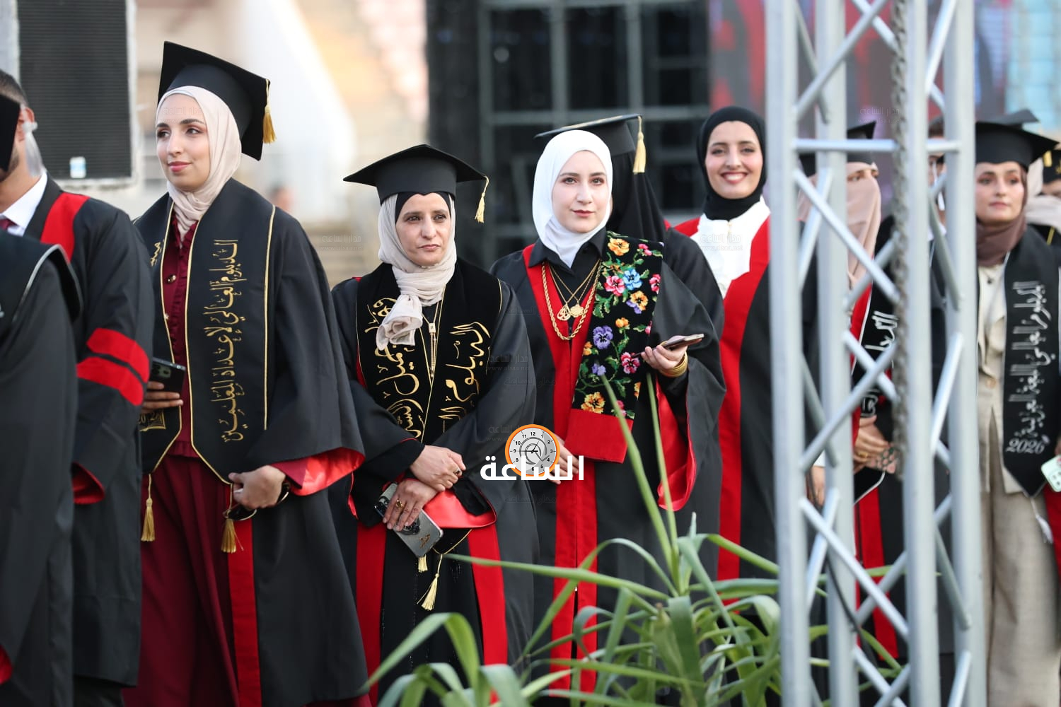 Madar Al-Saa Images 0.5885032751475164