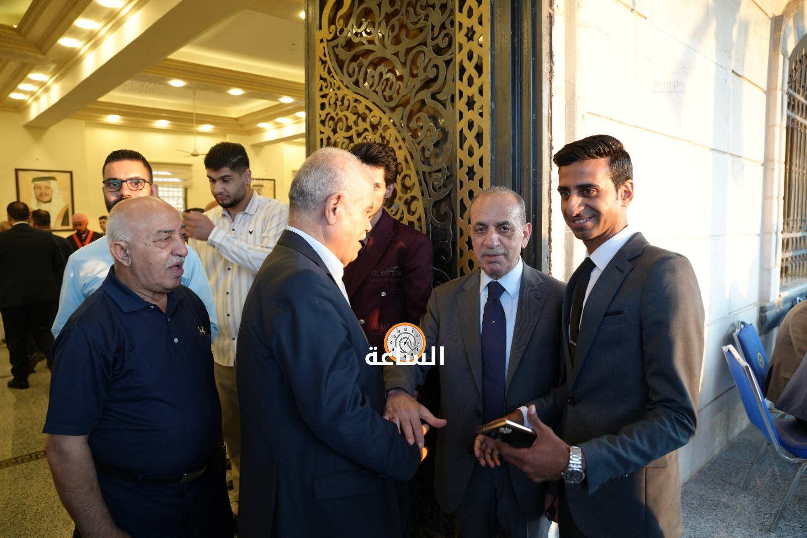 Madar Al-Saa Images 0.14942384931820107