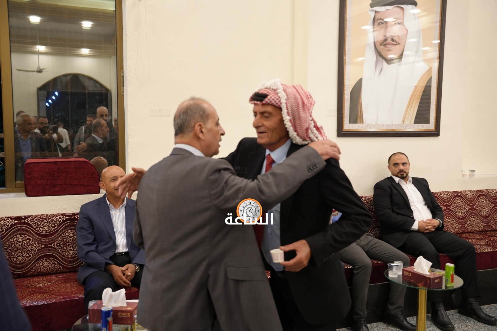 Madar Al-Saa Images 0.26178250056590935