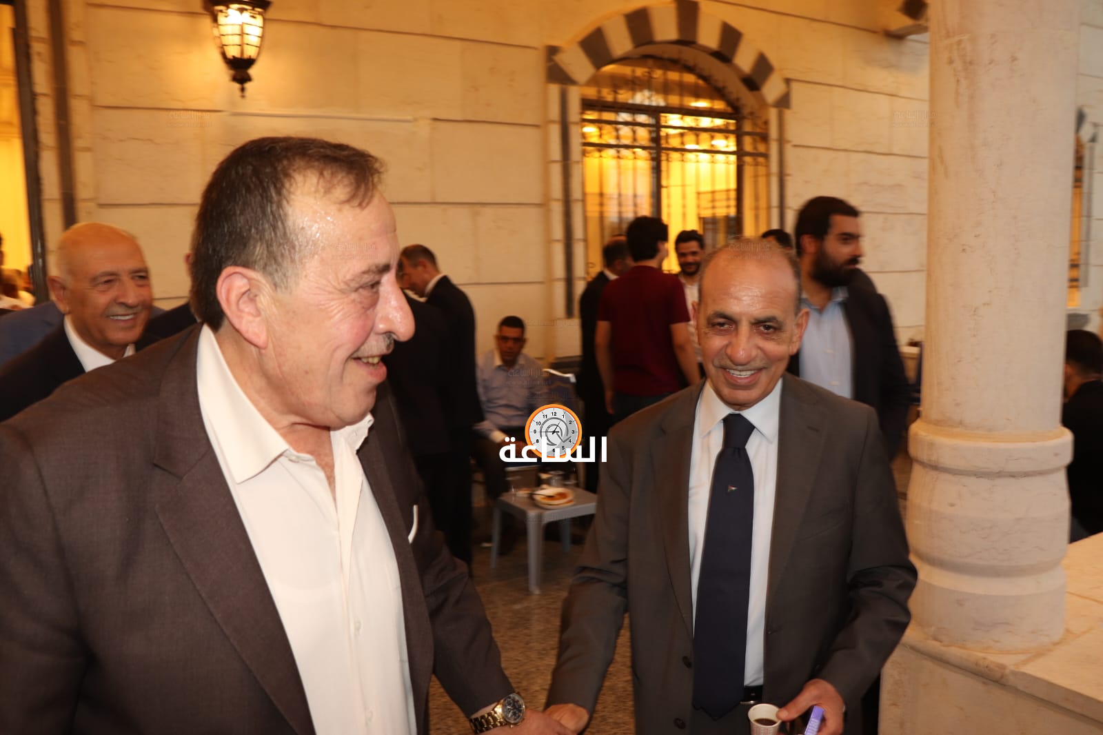 Madar Al-Saa Images 0.855904758936473