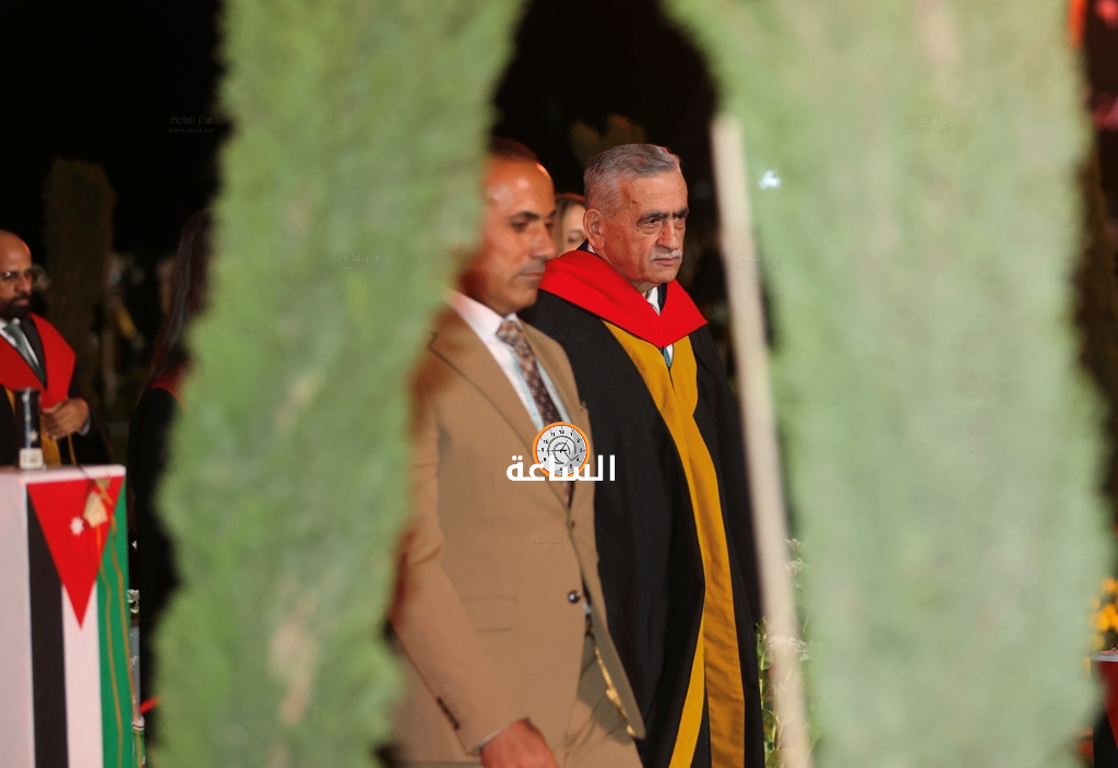 Madar Al-Saa Images 0.2588246885257164
