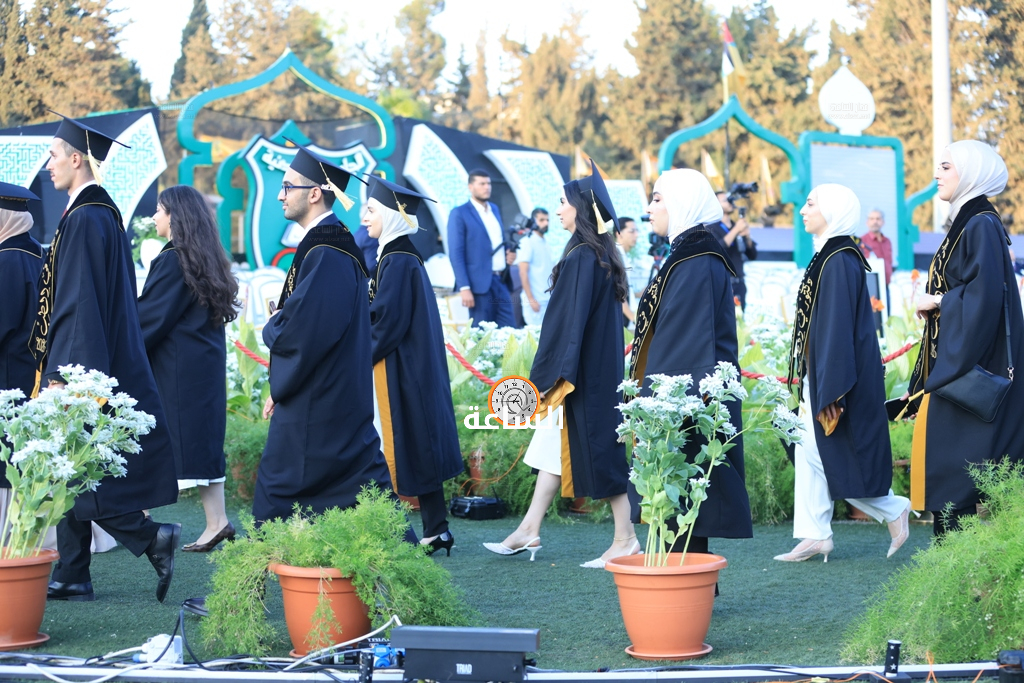 Madar Al-Saa Images 0.5922279098131287