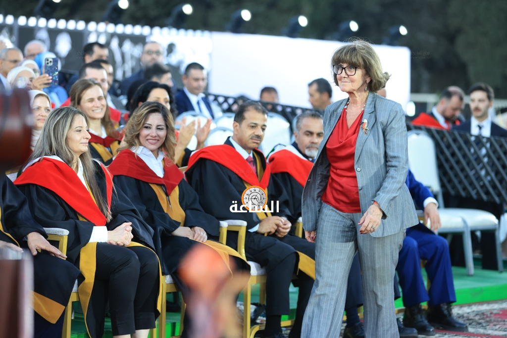 Madar Al-Saa Images 0.3538126557952084