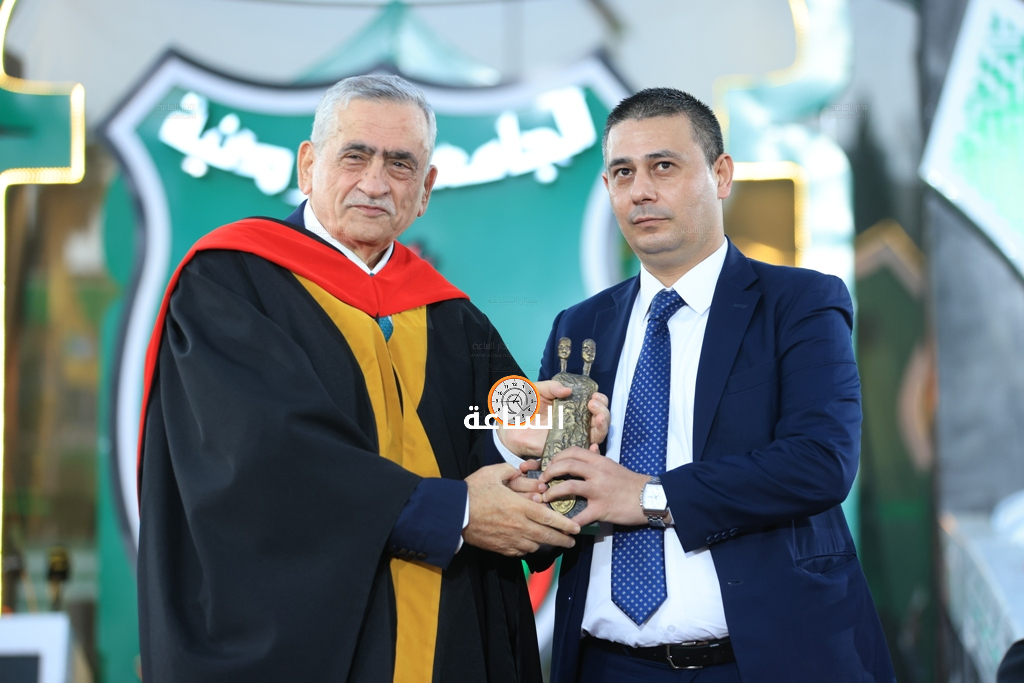 Madar Al-Saa Images 0.594445104373419
