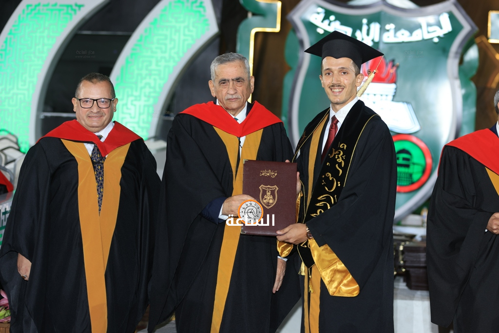 Madar Al-Saa Images 0.06837726954109091