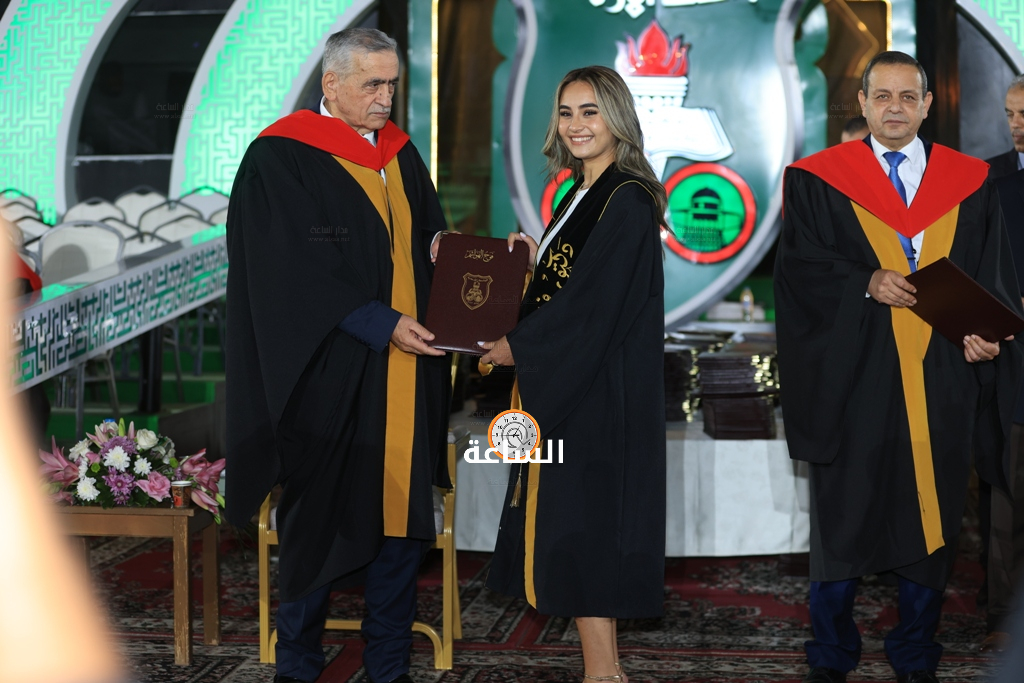 Madar Al-Saa Images 0.22095813912358686