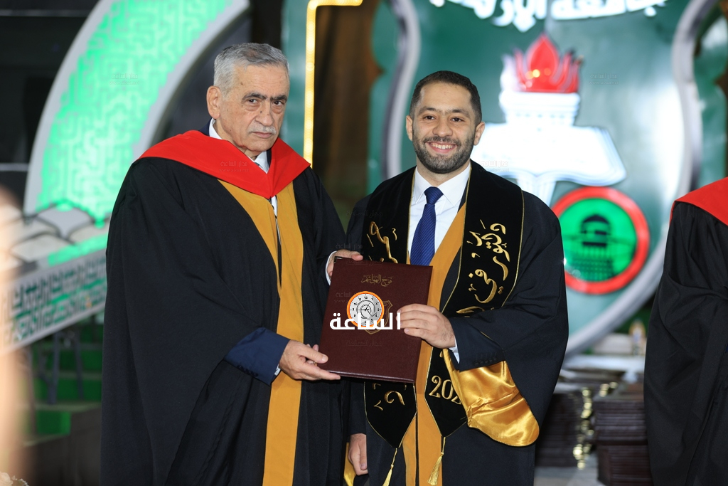 Madar Al-Saa Images 0.4248303489968098