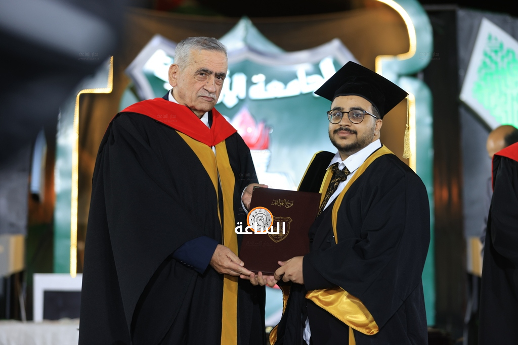 Madar Al-Saa Images 0.7644973970011665