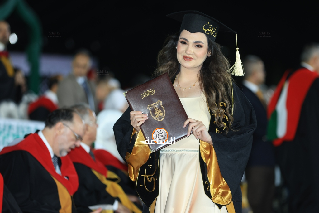 Madar Al-Saa Images 0.42437582932406803