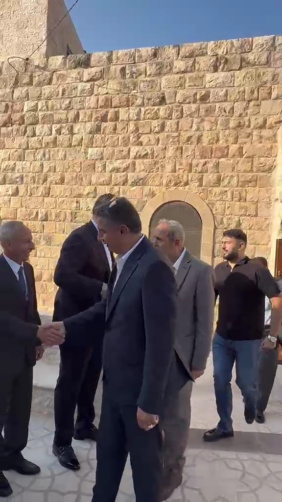 Madar Al-Saa Images 0.4632328232053047