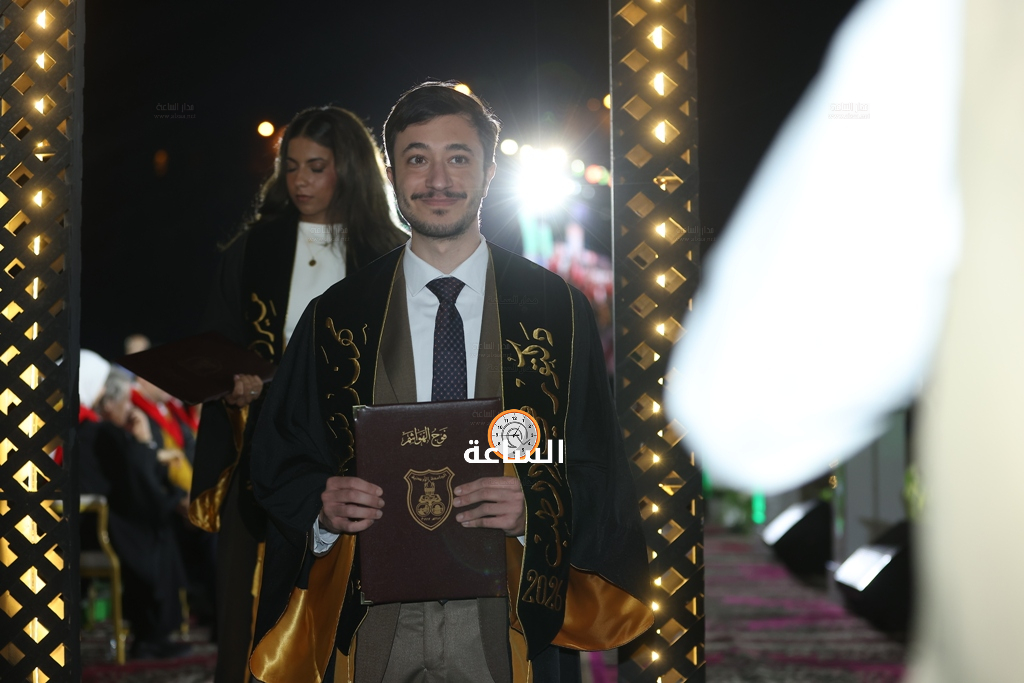 Madar Al-Saa Images 0.11443231806914911