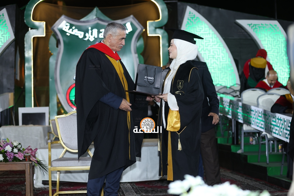 Madar Al-Saa Images 0.635604643745875