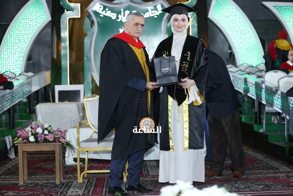 Madar Al-Saa Images 0.9895152372209823