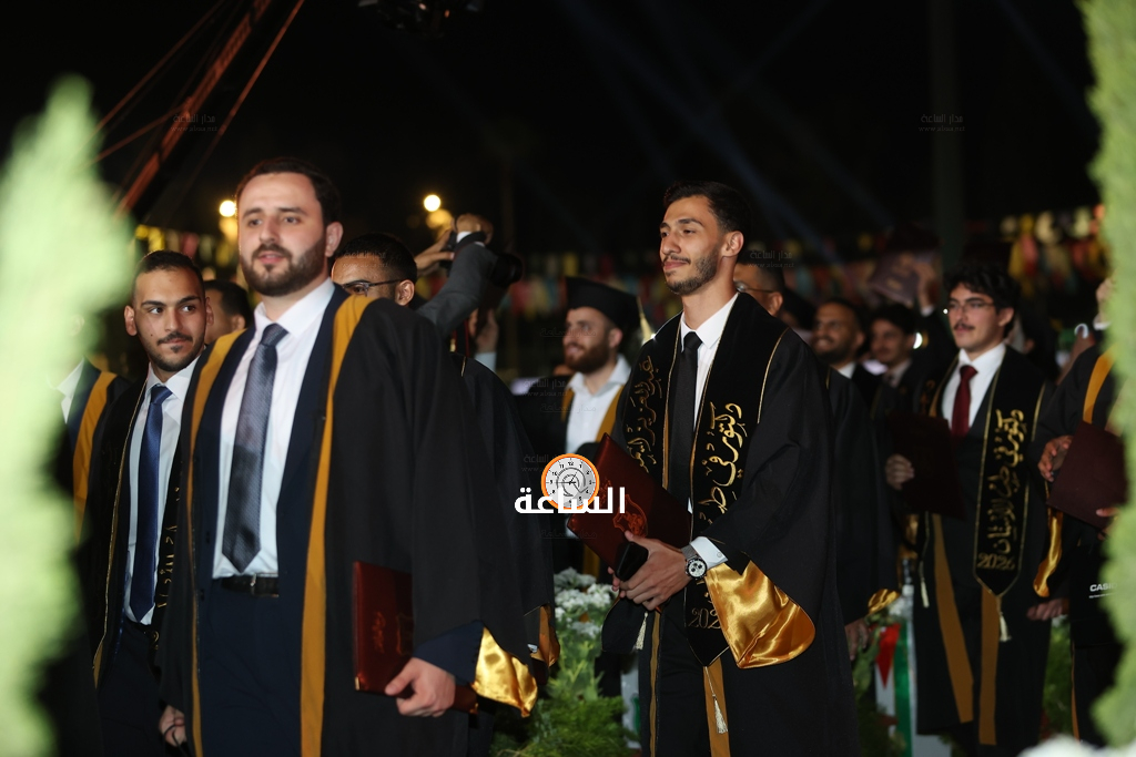 Madar Al-Saa Images 0.8833639453050148