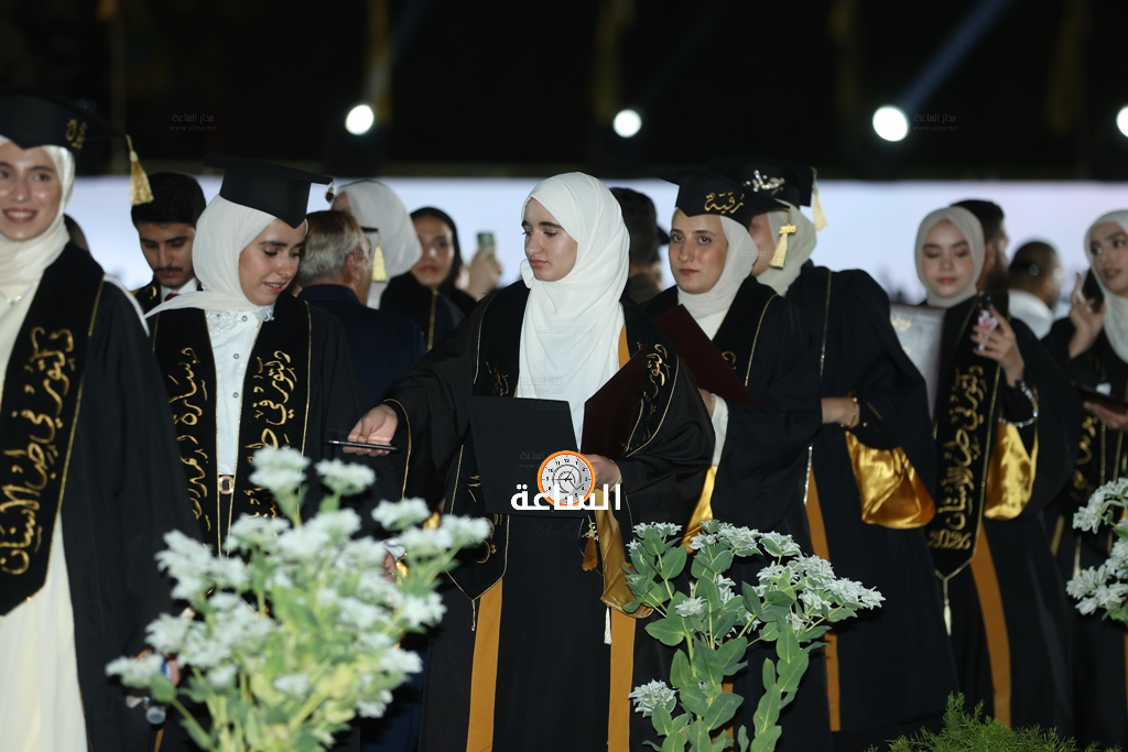 Madar Al-Saa Images 0.5018822582201266