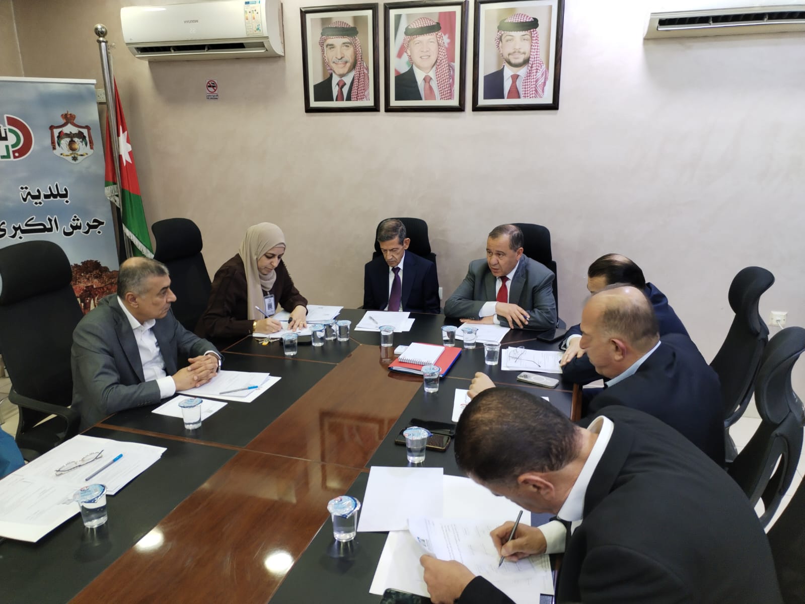 Madar Al-Saa Images 0.7635639858937909