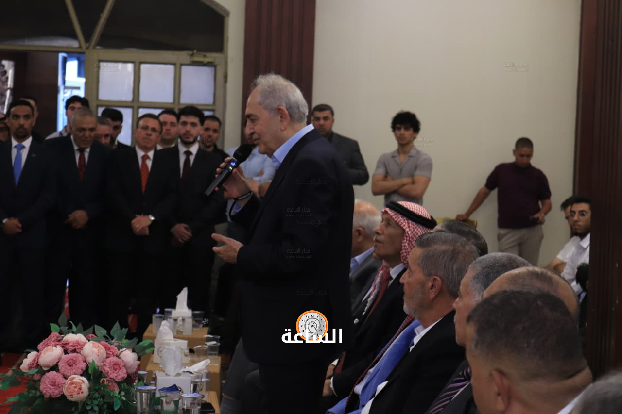 Madar Al-Saa Images 0.7652696051722461
