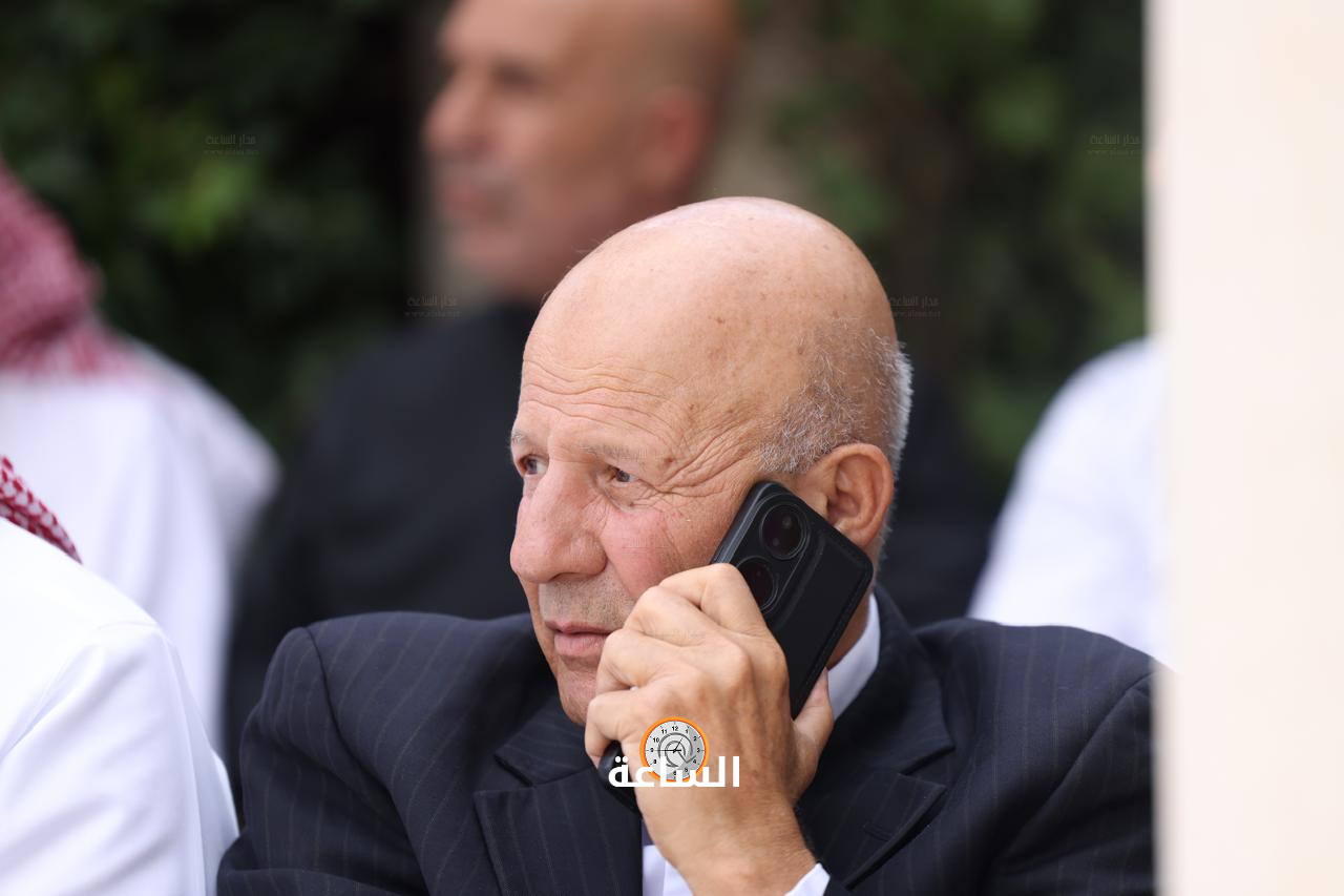 Madar Al-Saa Images 0.4489227767635039