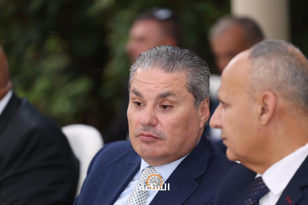 Madar Al-Saa Images 0.8564330589594107
