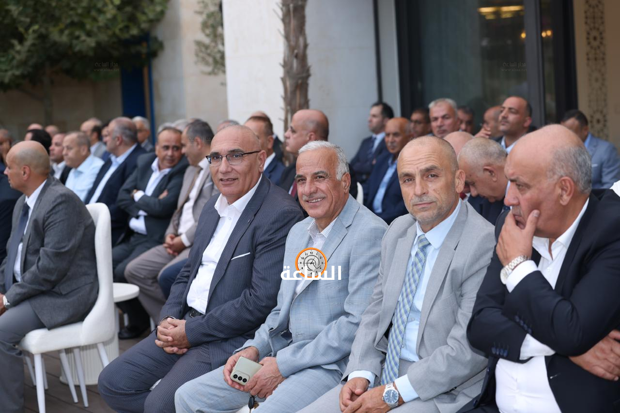 Madar Al-Saa Images 0.997524606649824