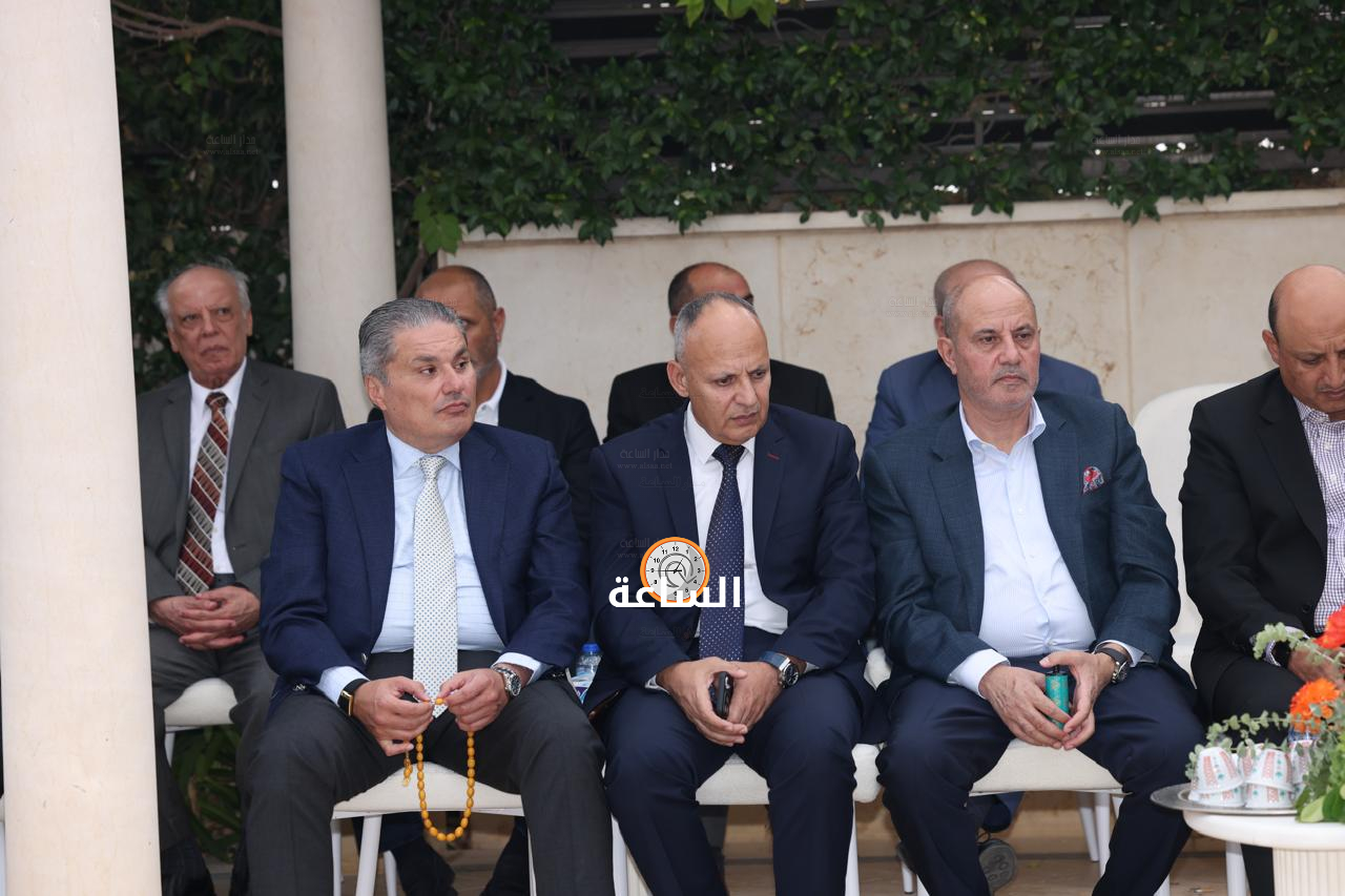 Madar Al-Saa Images 0.9299640560569901