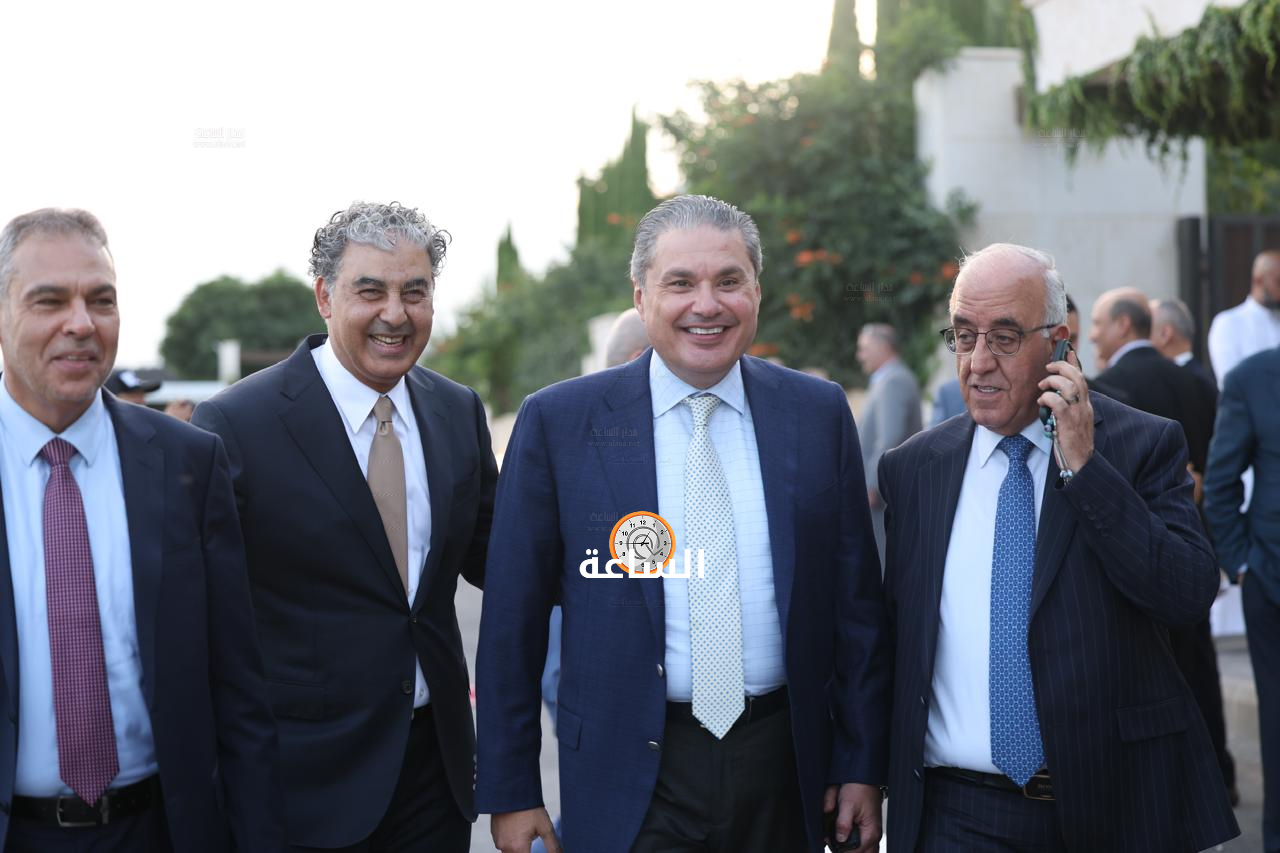 Madar Al-Saa Images 0.85663403795743