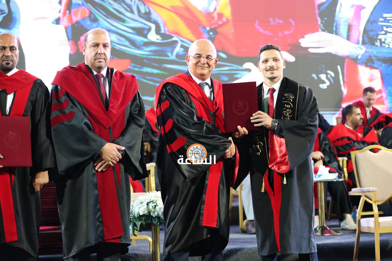 Madar Al-Saa Images 0.9882869670915814