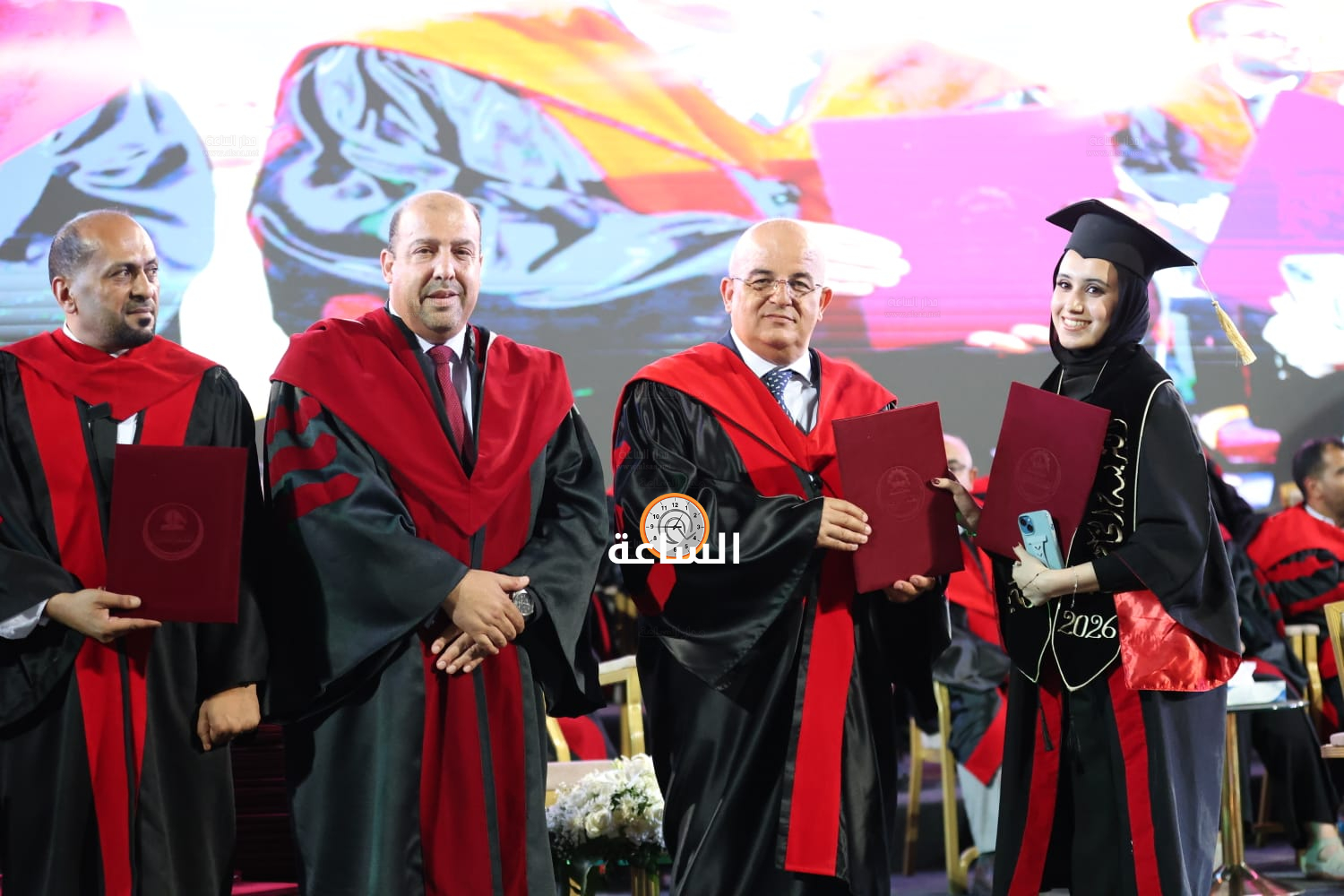 Madar Al-Saa Images 0.47820644443073423