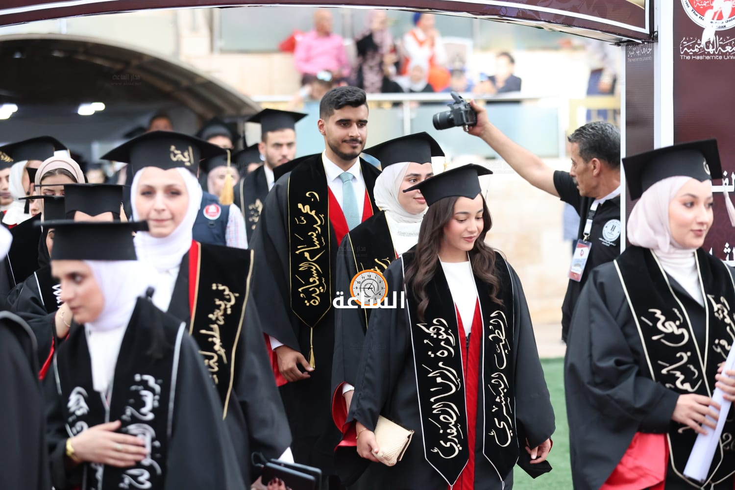 Madar Al-Saa Images 0.6573160259160246