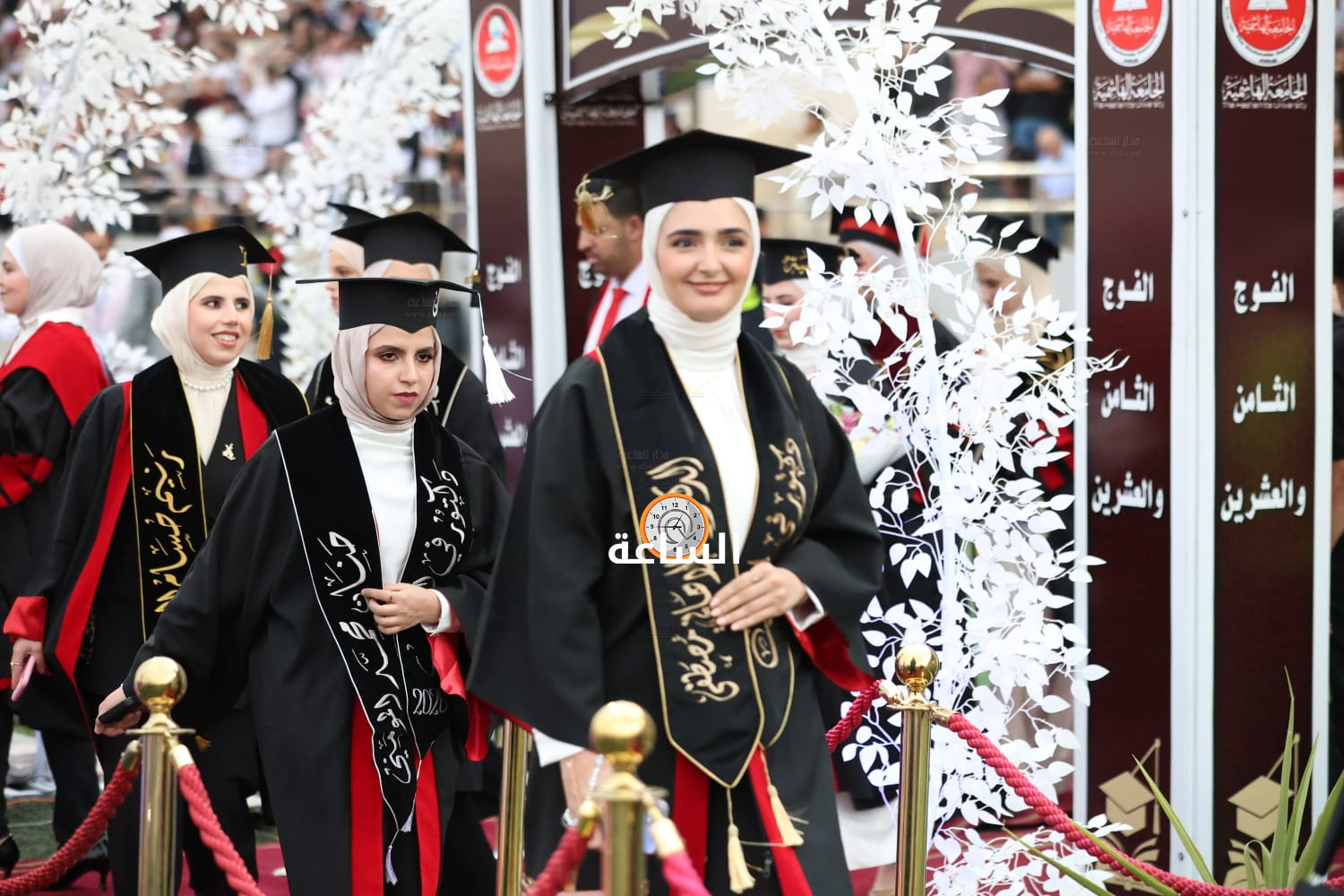 Madar Al-Saa Images 0.16404652301468614
