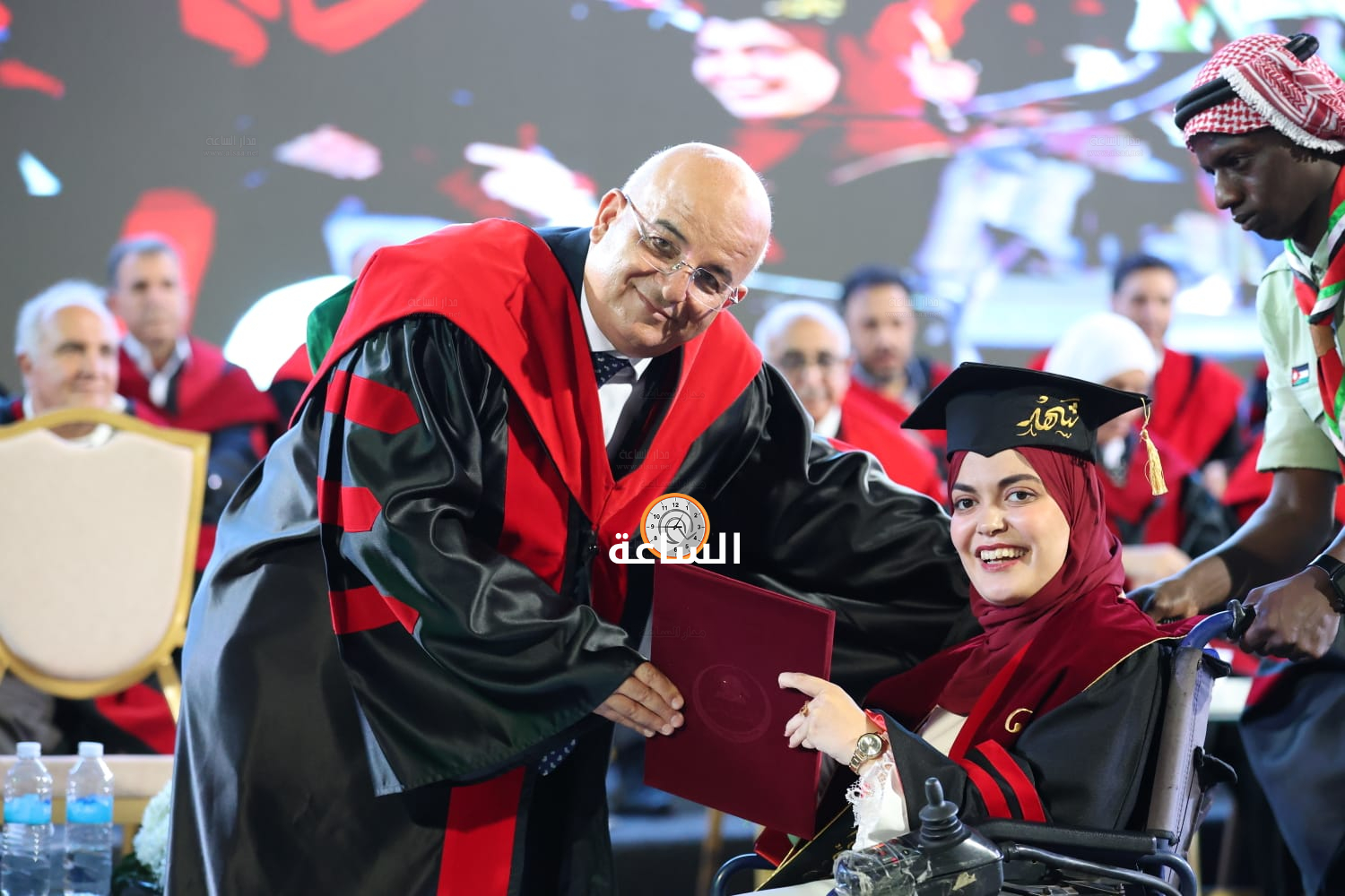 Madar Al-Saa Images 0.7838680728585449