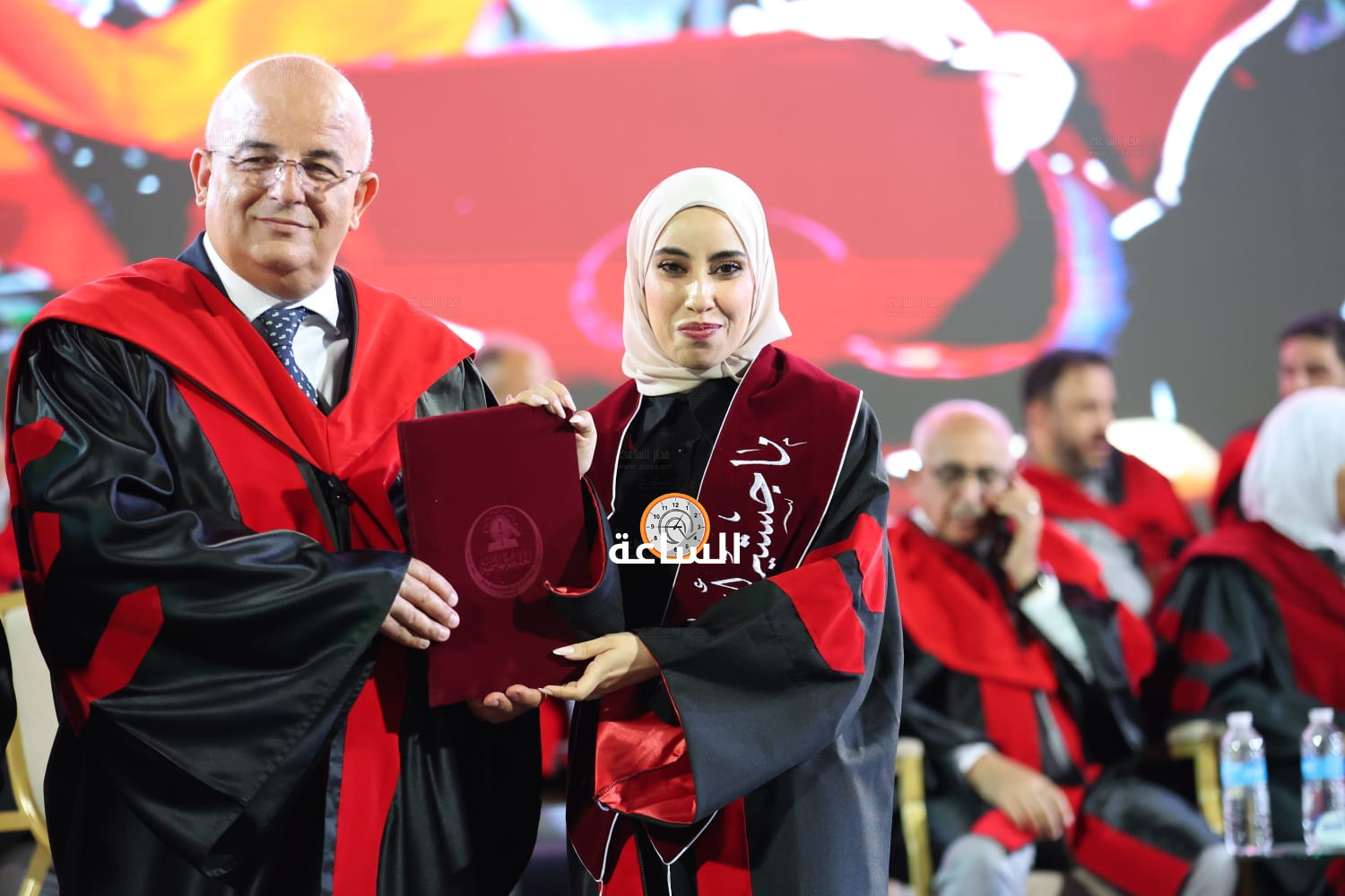 Madar Al-Saa Images 0.7555230013846497