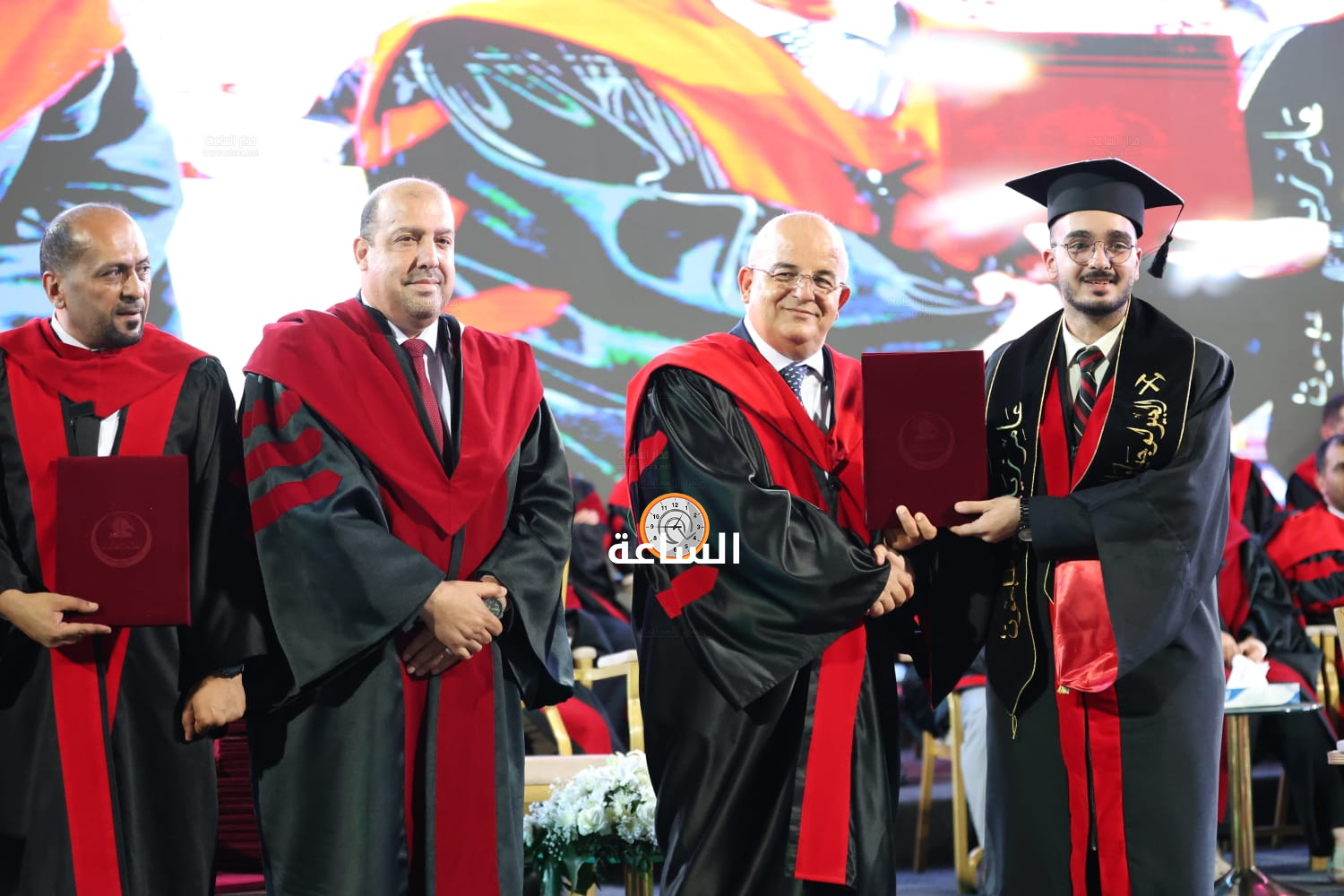 Madar Al-Saa Images 0.6847736119609127