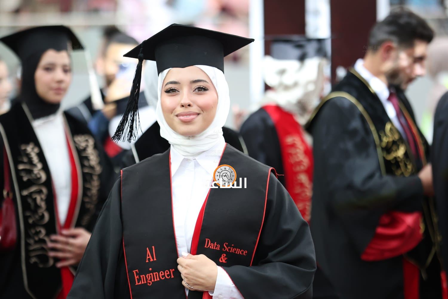 Madar Al-Saa Images 0.8701181060162586