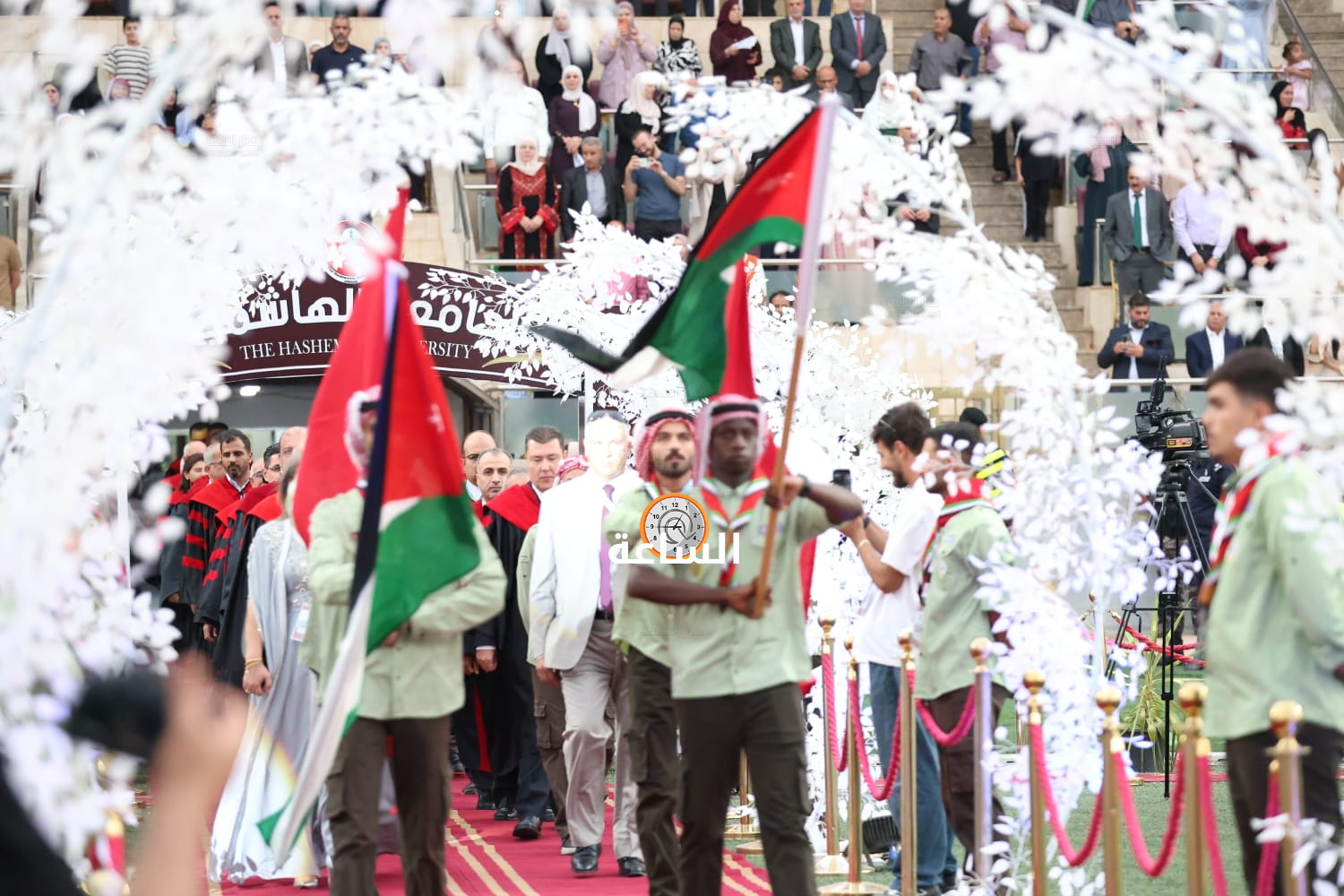 Madar Al-Saa Images 0.6009053130361535