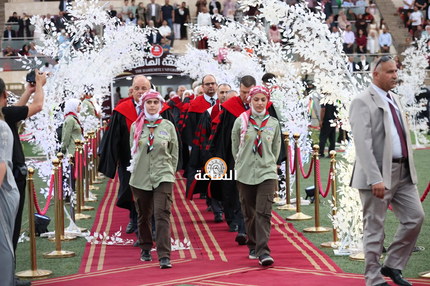 Madar Al-Saa Images 0.6599642106926542
