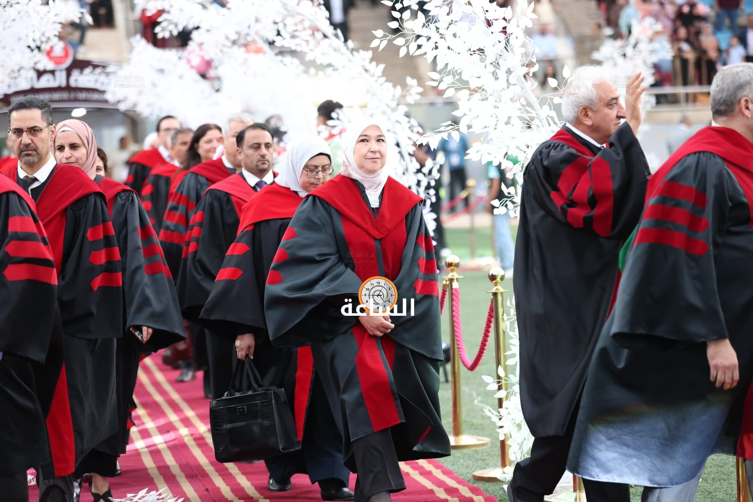 Madar Al-Saa Images 0.6861803617415891