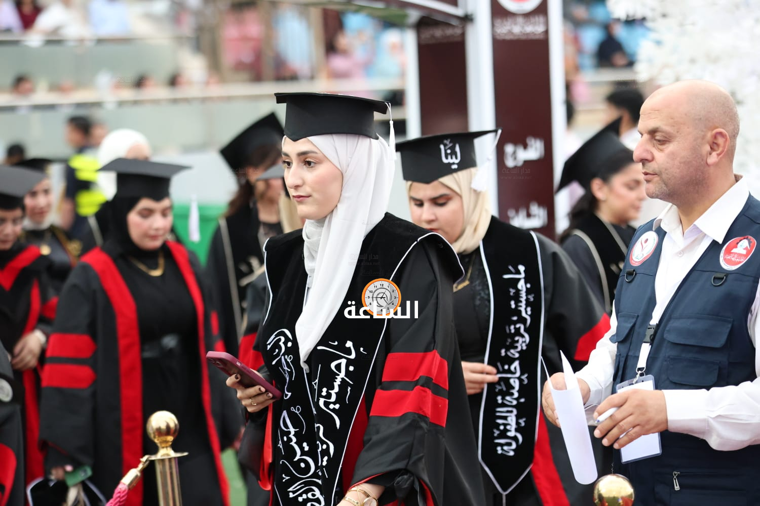 Madar Al-Saa Images 0.8398907648295418