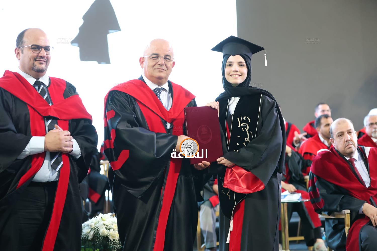 Madar Al-Saa Images 0.41183491888557033
