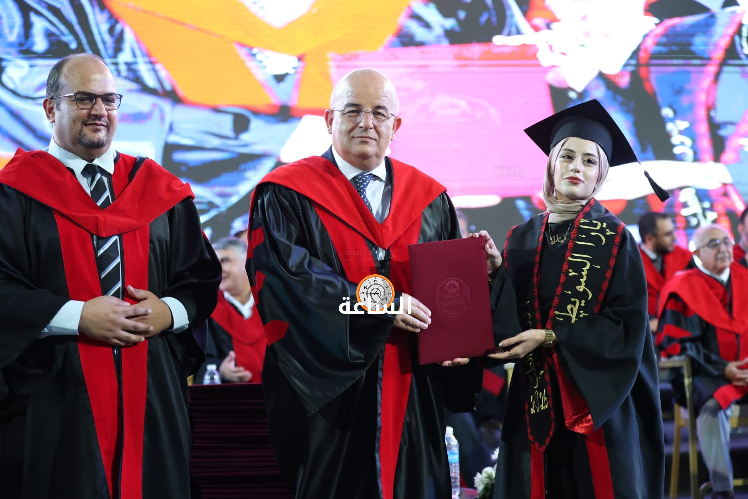 Madar Al-Saa Images 0.5003892952803191