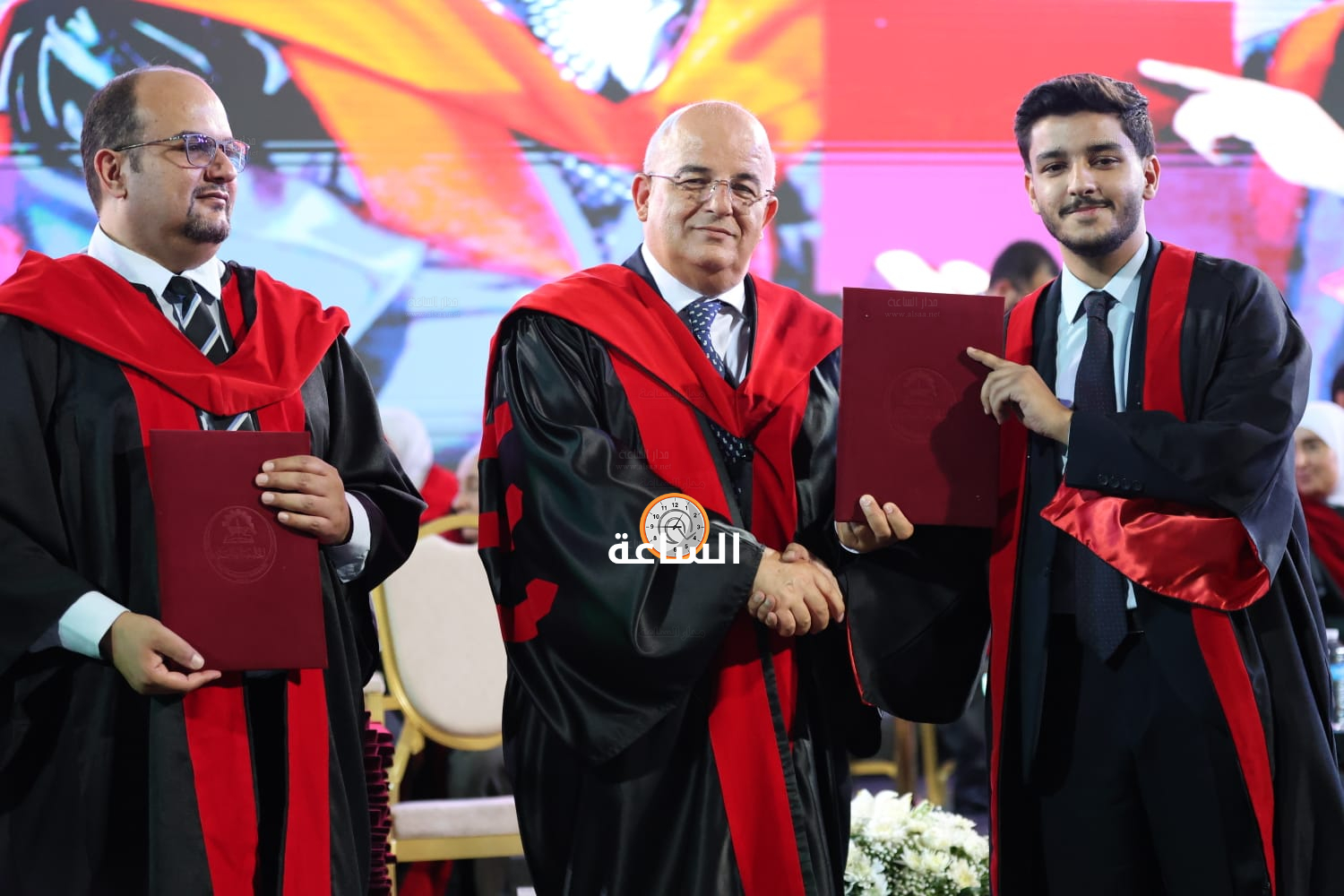 Madar Al-Saa Images 0.41948244474928564