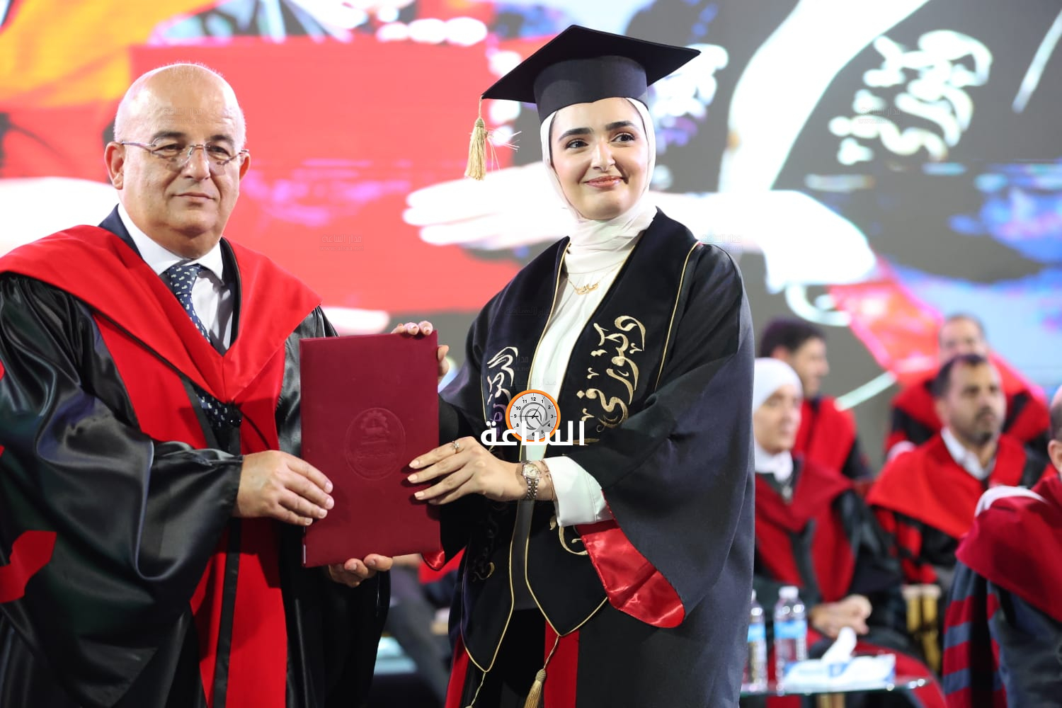 Madar Al-Saa Images 0.7873442883548601