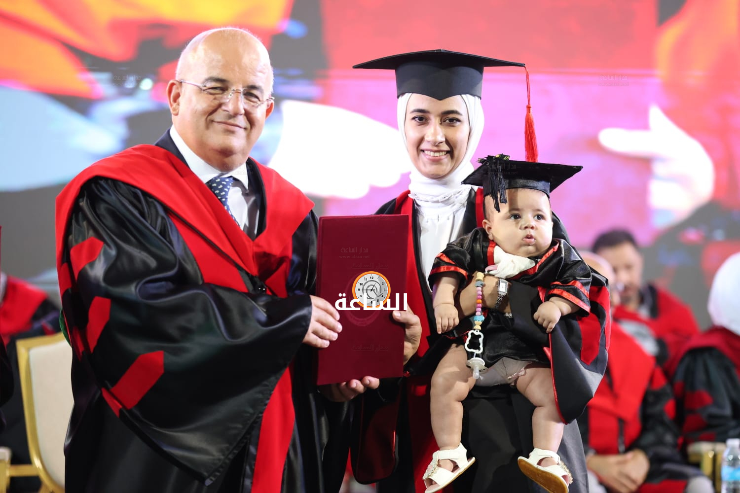 Madar Al-Saa Images 0.11641805173501107