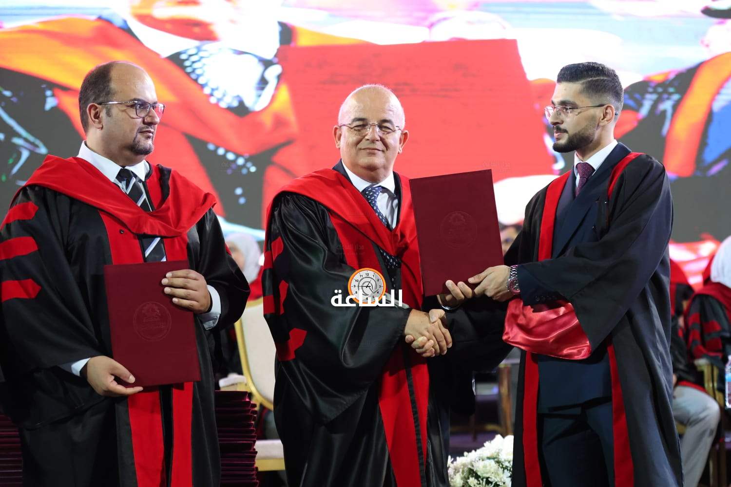 Madar Al-Saa Images 0.4812368869638851
