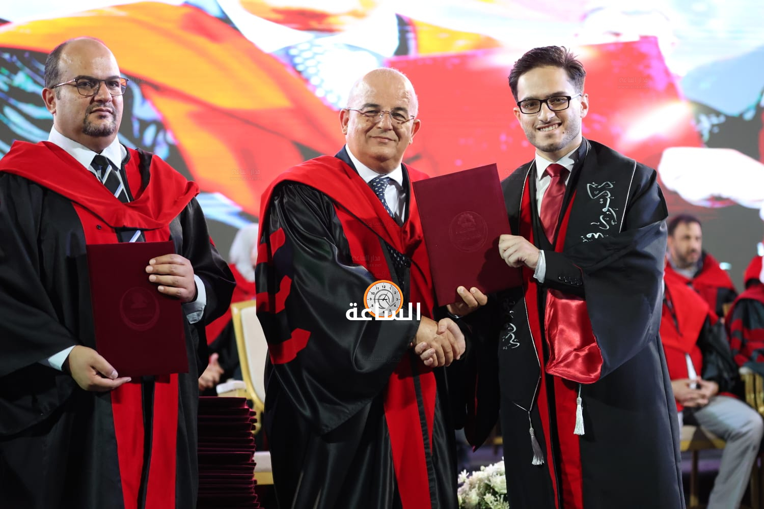 Madar Al-Saa Images 0.7021600019827717