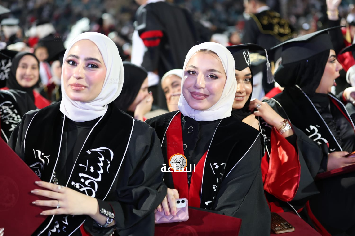 Madar Al-Saa Images 0.3275135347154249