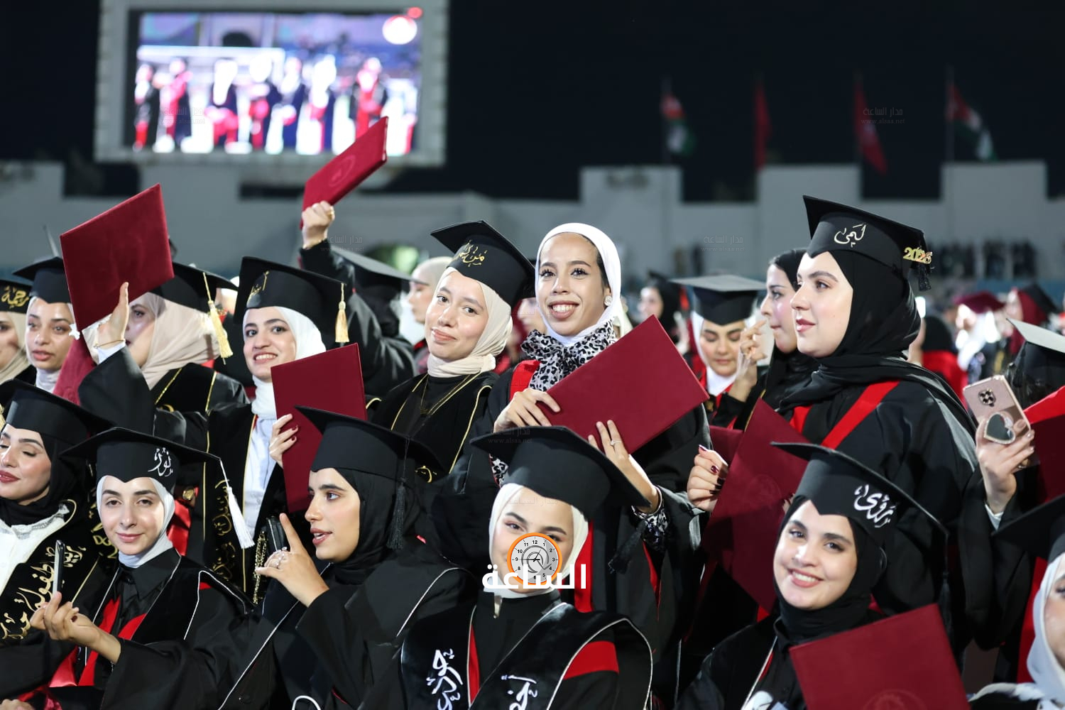 Madar Al-Saa Images 0.9255606171968566