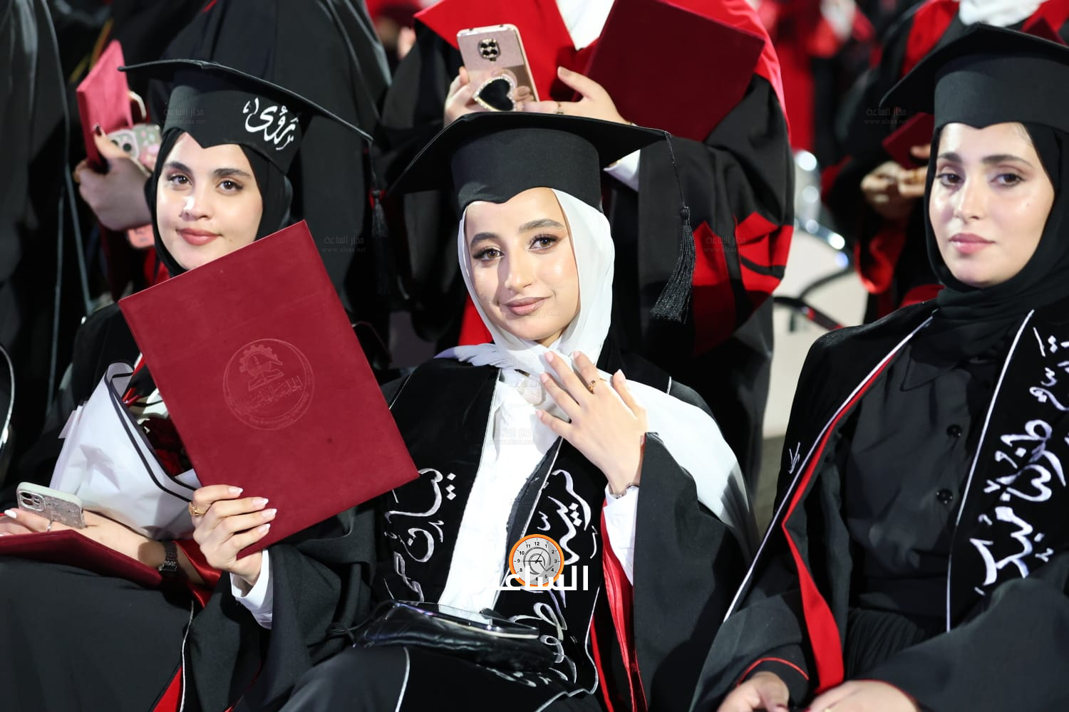 Madar Al-Saa Images 0.40983503697189716