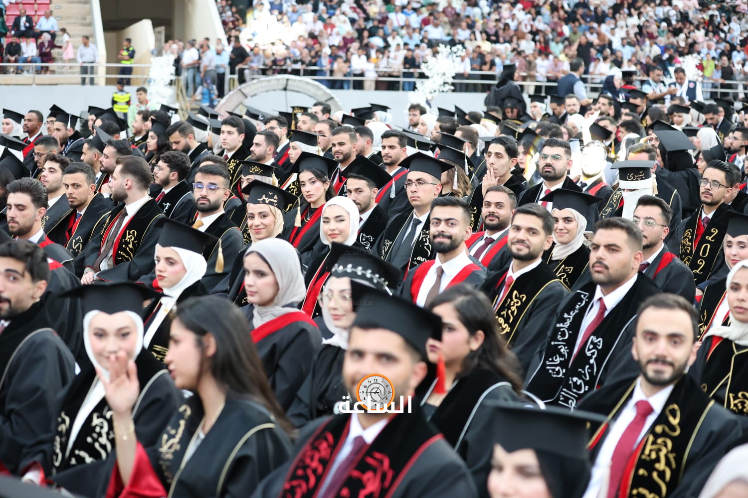 Madar Al-Saa Images 0.7984598944149283